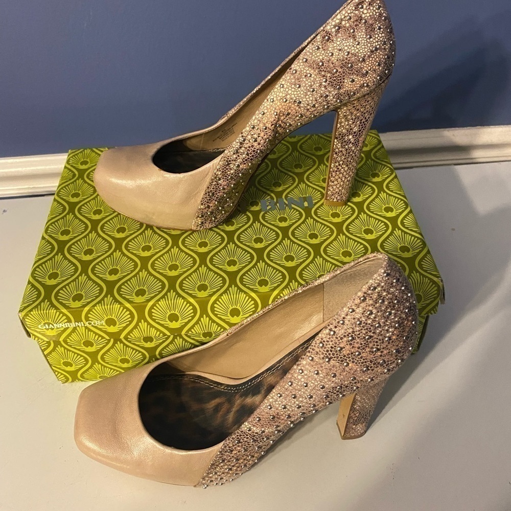 Gianni BINI Studded Veronica271 Gris Taupe Platform Heels Stiletto Women Size 8M